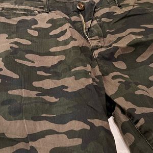 Gap Camo Pants- Never Worn